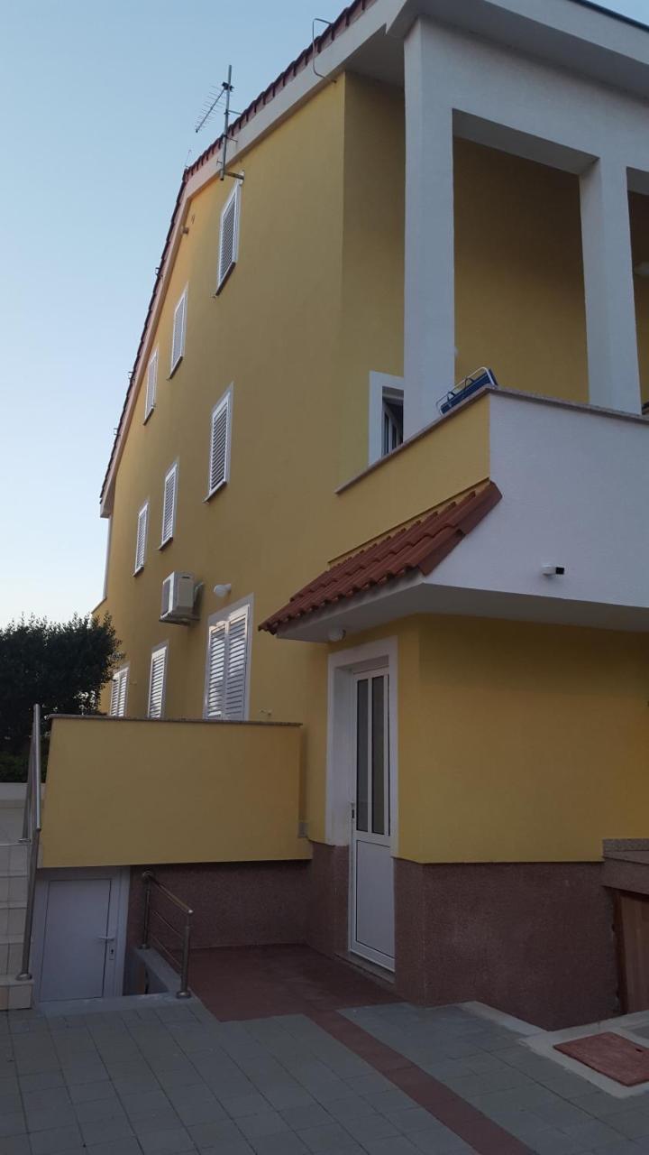 Apartments Iva Повляна Экстерьер фото